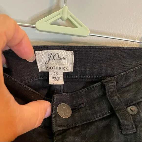 J CREW 8" stretchy toothpick jean in true black SZ/29 - Picture 3 of 9